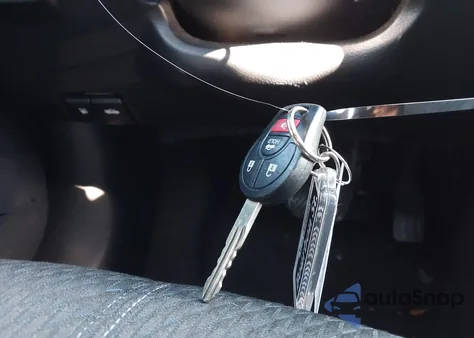 2013 Nissan Sentra S z USA, uszkodzony, nr VIN 3N1AB7AP9DL706155